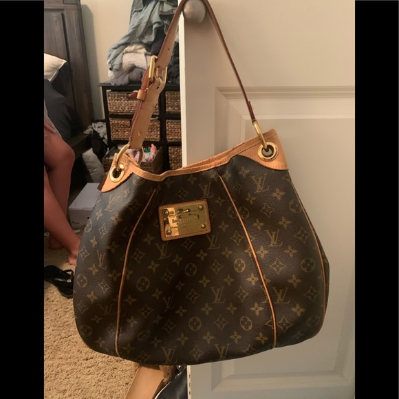 Louis Vuitton Handbags - Louis Vuitton handbag monogram Galleria
